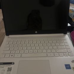 White HP laptop