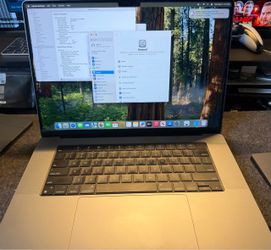 Apple MacBook Pro M2 2023 16 inch
