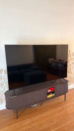 📺 75” Vizio 4K Smart TV – Excellent Condition – $250