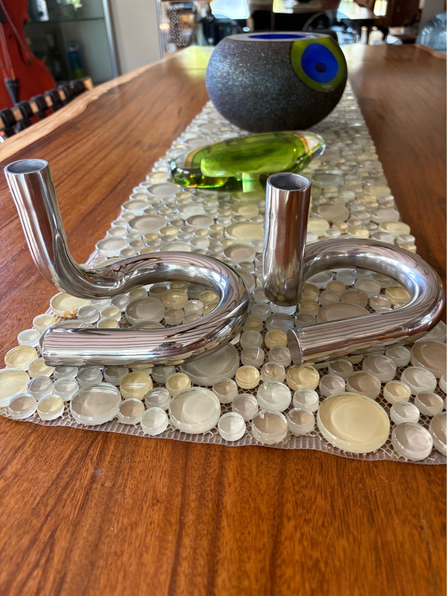 Minimalist candles holders