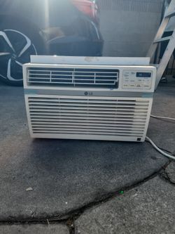 LG Air Conditioner 