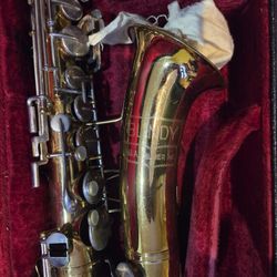 Saxophone 