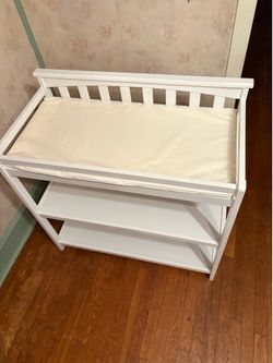 Diaper changing table
