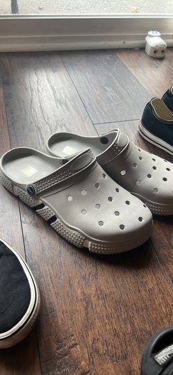 Mens Size 10.5 Sport Clogs Brand New Never Worn