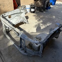 2012. Toyota Tacoma. Radiador. Supor.  Parts