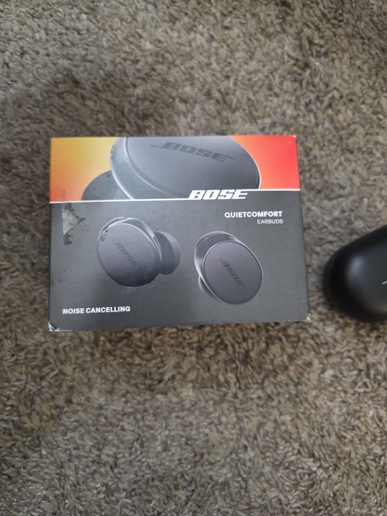 Bose QuietComfort Earbuds, Wireless Noise Cancelling Earbuds, Black