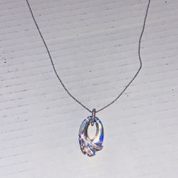 Danbury Mint Pendant And Necklace 