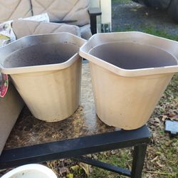 Price is firm.. 2..11-in planters