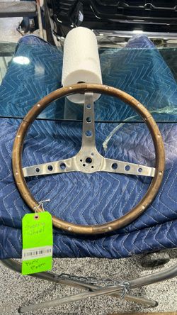 Universal Steering Wheel
