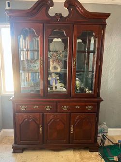 Wooden Cabinet for glassware
