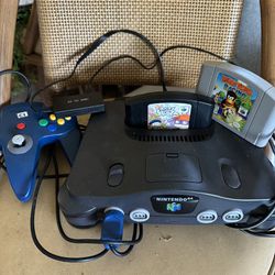 Nintendo 64 With Controller