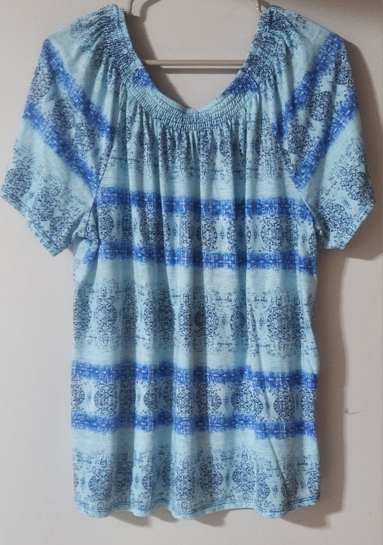 3X Woman's Como Vintage Multicolor Blue Top