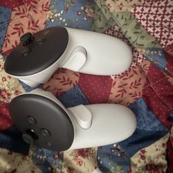 Meta Quest 3 VR Headset + Official Battery Pack – Excellent Condition