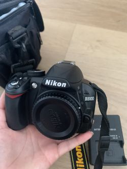 Nikon Camera D3100