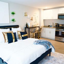 Moving Out Sale.. Need Gone By Saturday 11/01