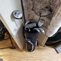 Foremost Golf Club Set