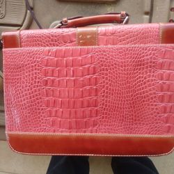 A Nice Uses Purse Great For Every Day Use