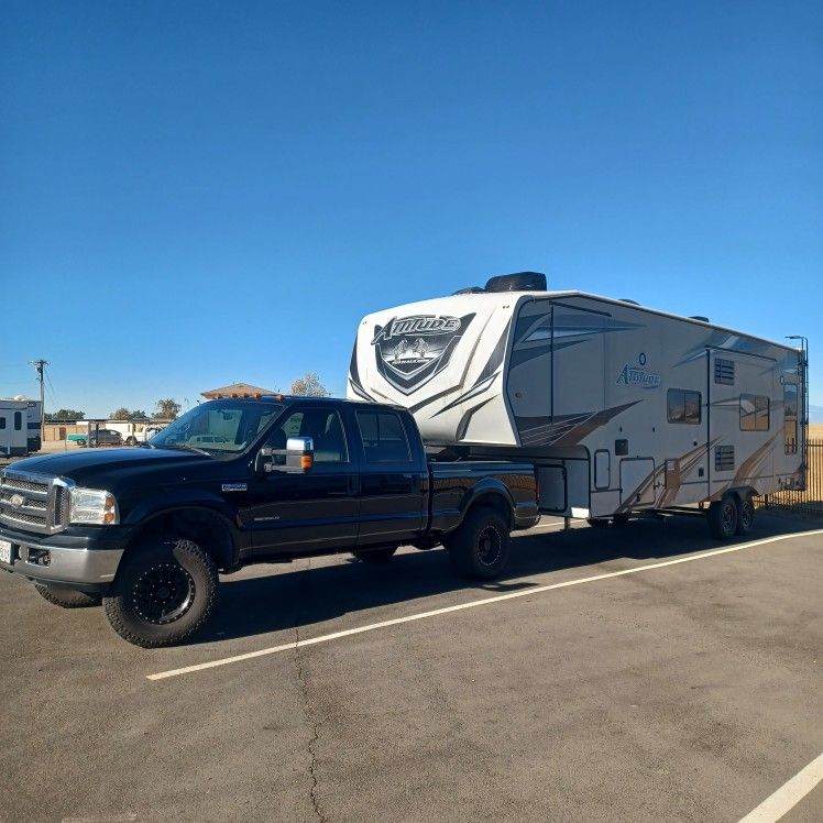 5th Wheel And Gooseneck