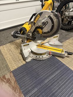 Dewalt Double Bevel Compound Miter Saw 12”