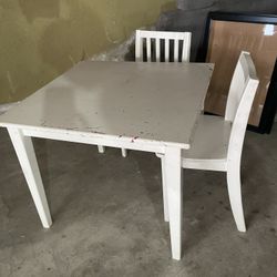 White Kids Table with 2 Chairs 