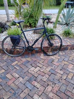 Trek Verve 3 Disc
Hybrid bike