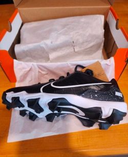 Baseball cleats 5.5