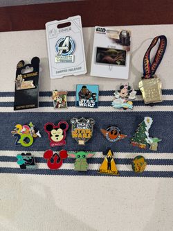 17 Disney & Star Wars Pins + Star Wars 10K Medal Bundle | Limited Edition
