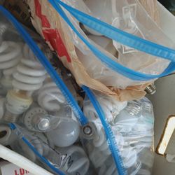 Light Bulbs And Fixtures 