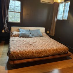 King Size Bed And Mattress 