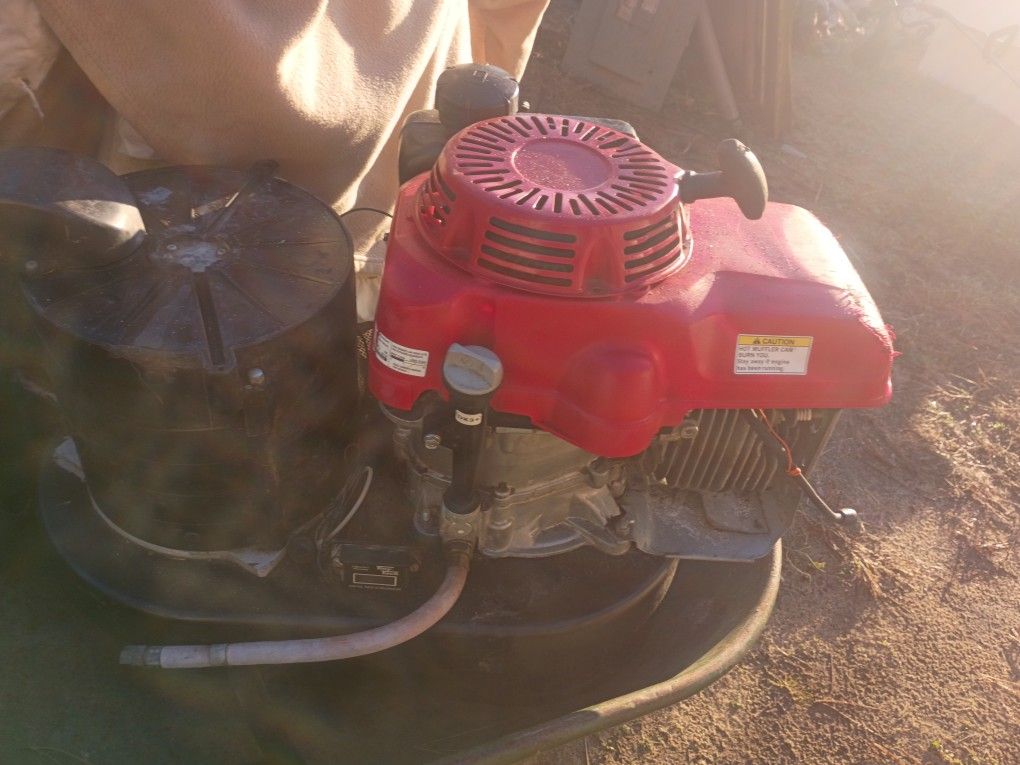 Honda Commercial Leaf Blower