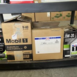 Car Care Bundle (Motor Oil + Wax Kit)