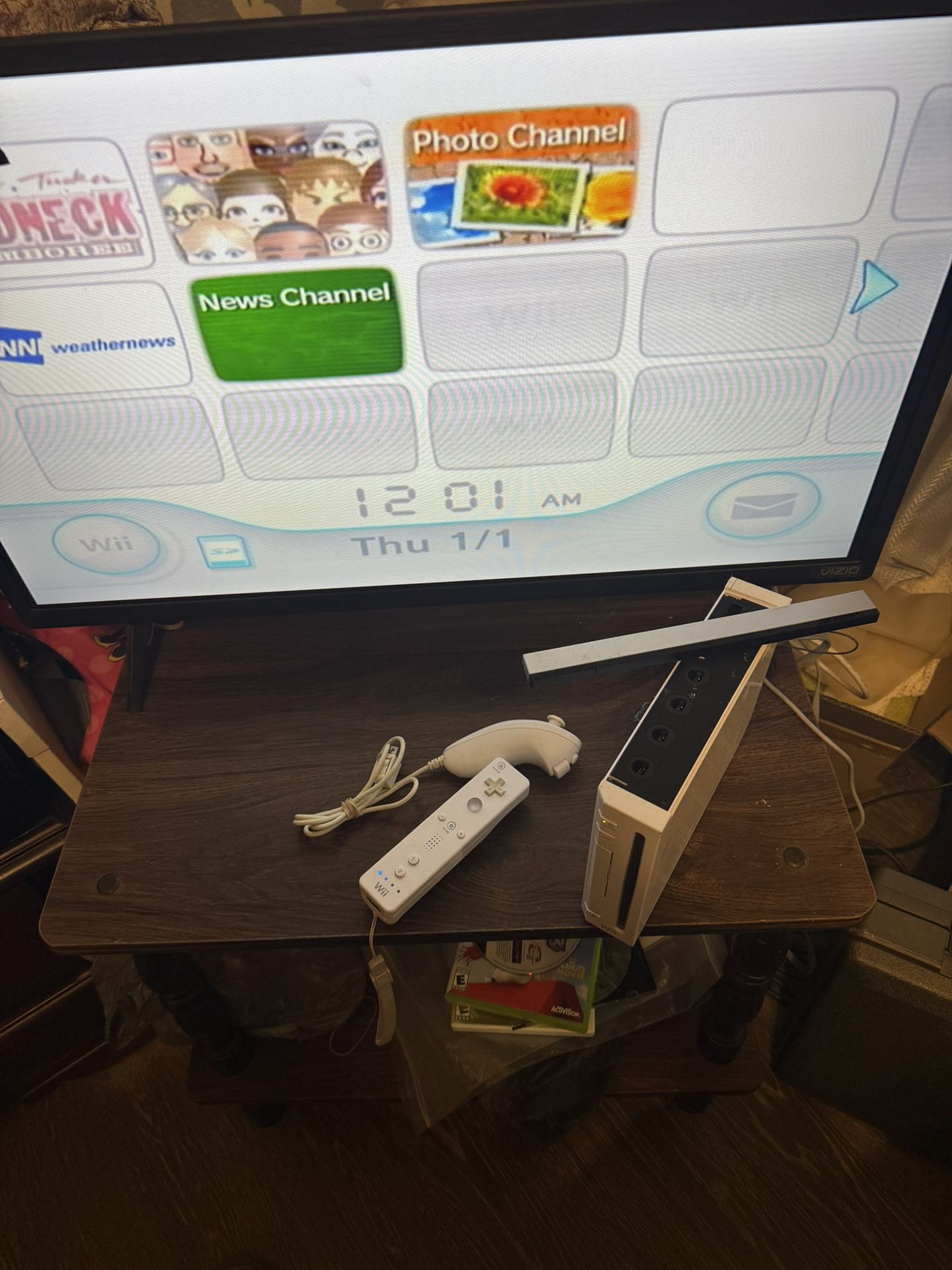 Nintendo Wii Console w/ remote WORKS $50 no trades