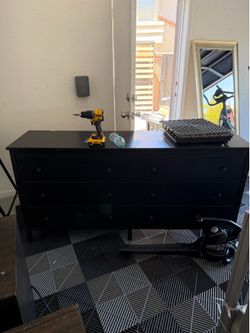 6 drawer dressing table black like new