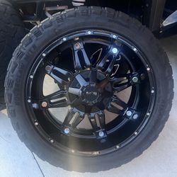 (601) 22in DFD wheels with Atlander Rover Claw MT’s