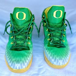 Size 10.5 NIKE Zoom Field General Oregon Ducks