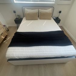 Queen Size Bed Frame 
