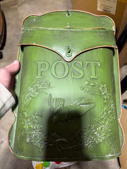 Post mail box