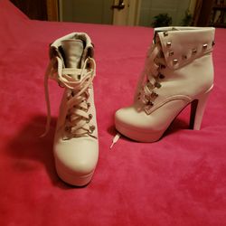 Gorgeous Boots. Size 7.5 🆕