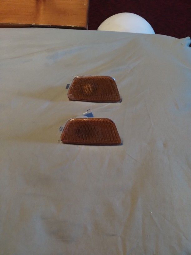 2003 Chevy Cruze Side Marker Lights