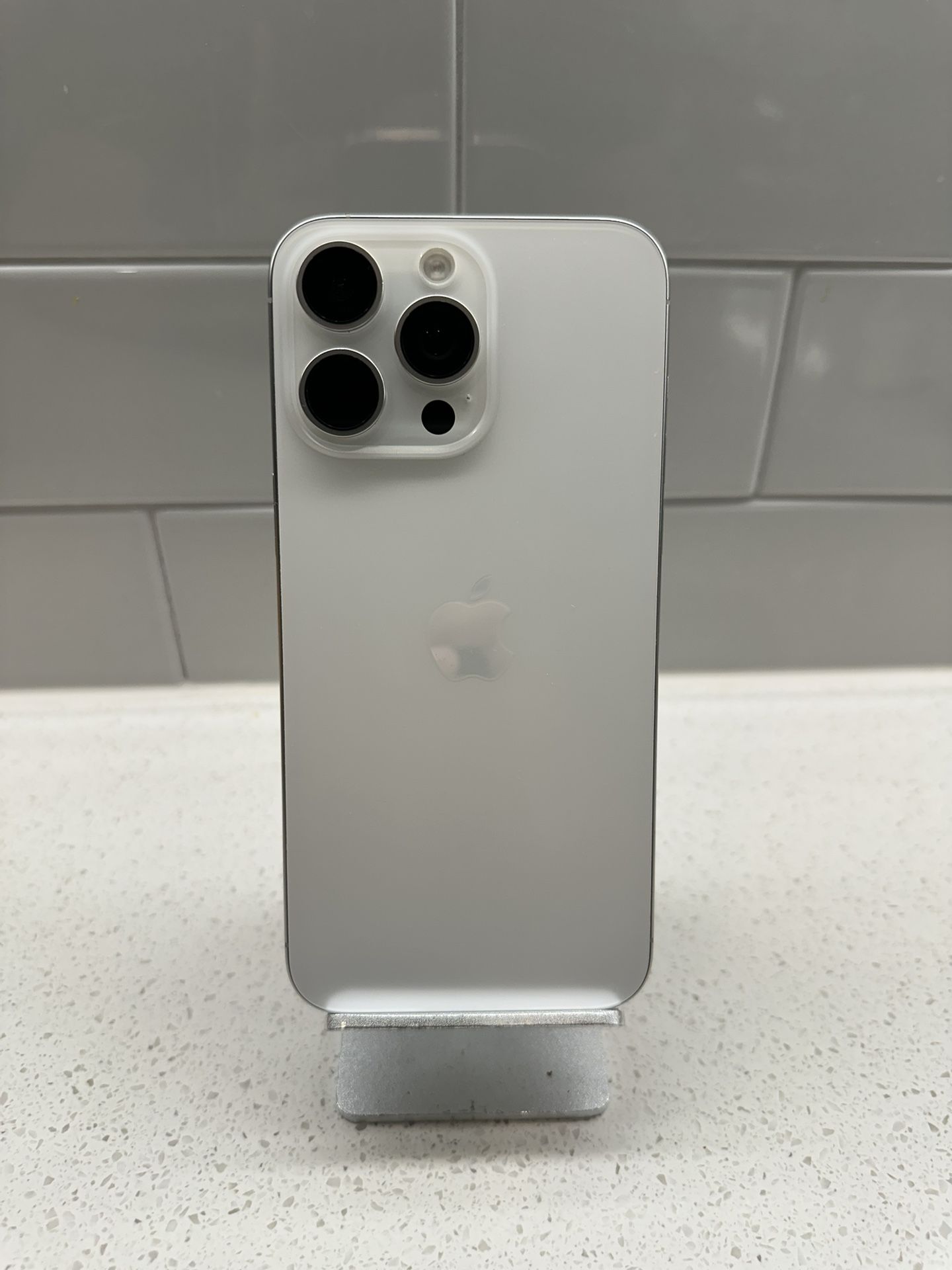 IPhone 15 Pro Max 512gb UNLOCKED