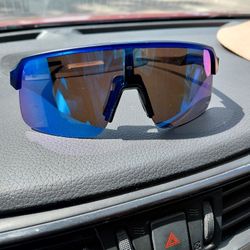 Oakley Sutro Lite