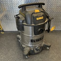 DeWalt Wet/Dry Vac 10 Gal