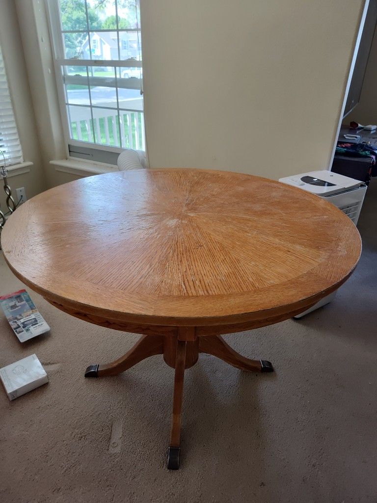 Used Round Oak Wood Table, 42 inches Wide, 29 Inches Tall