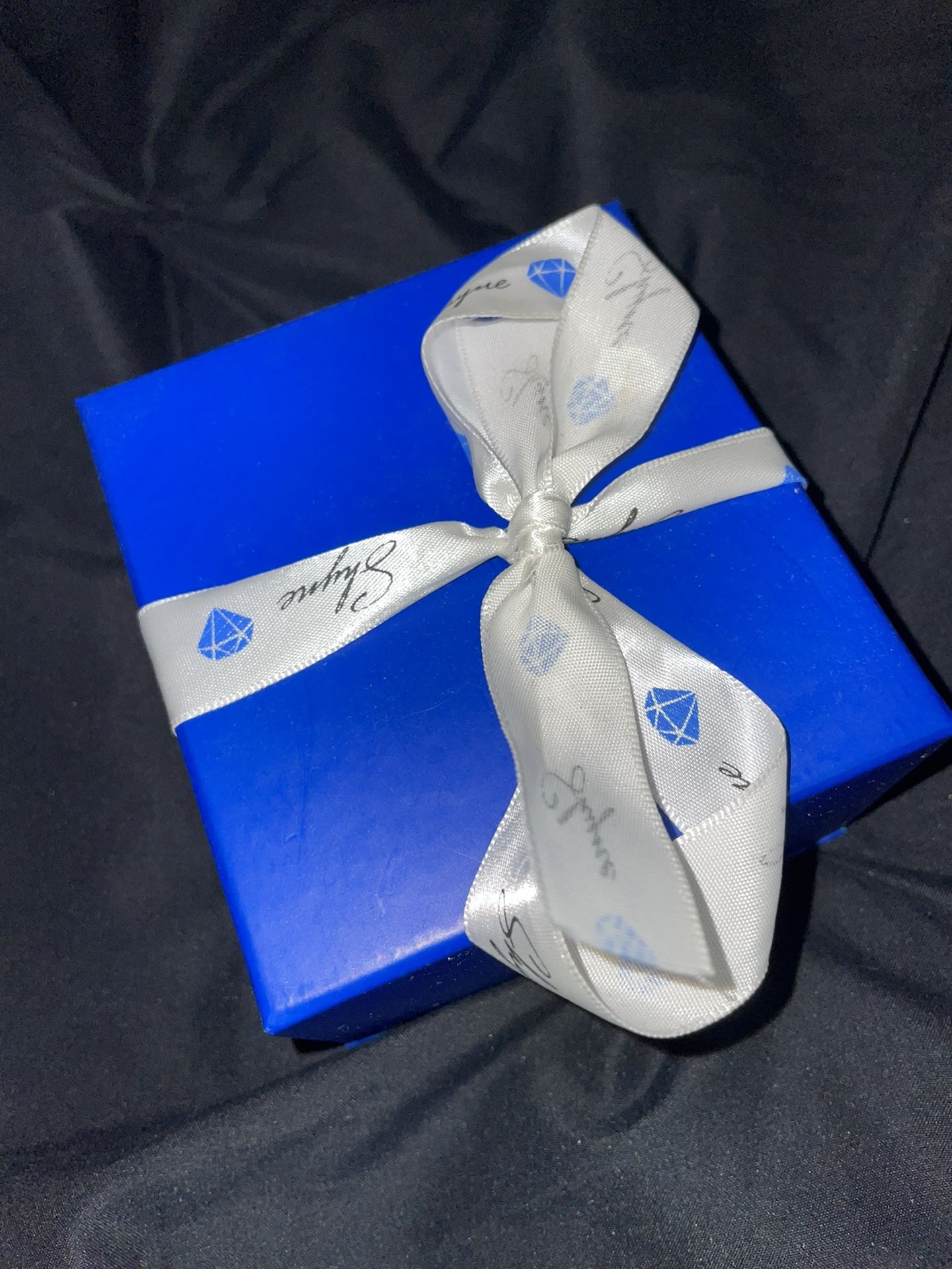 Shyne Jewelers “C” Pendent