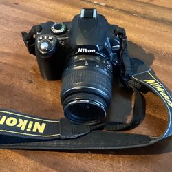 Nikon D40x DSLR Camera With 18-55mm f/3.5-5.6G Lens 