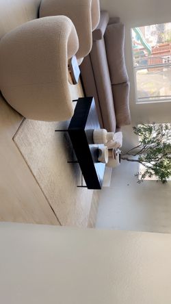 Modern coffee table with 4 drawers