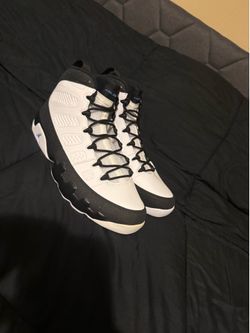 Men Jordan 9’s size 13