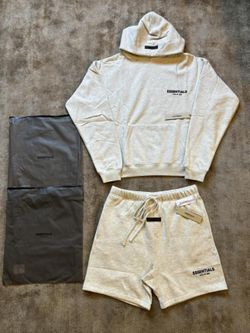 Fear of god essentials hoodie and shorts sets sizes S-L