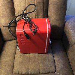 Small Portable Frigidaire Refrigerator 