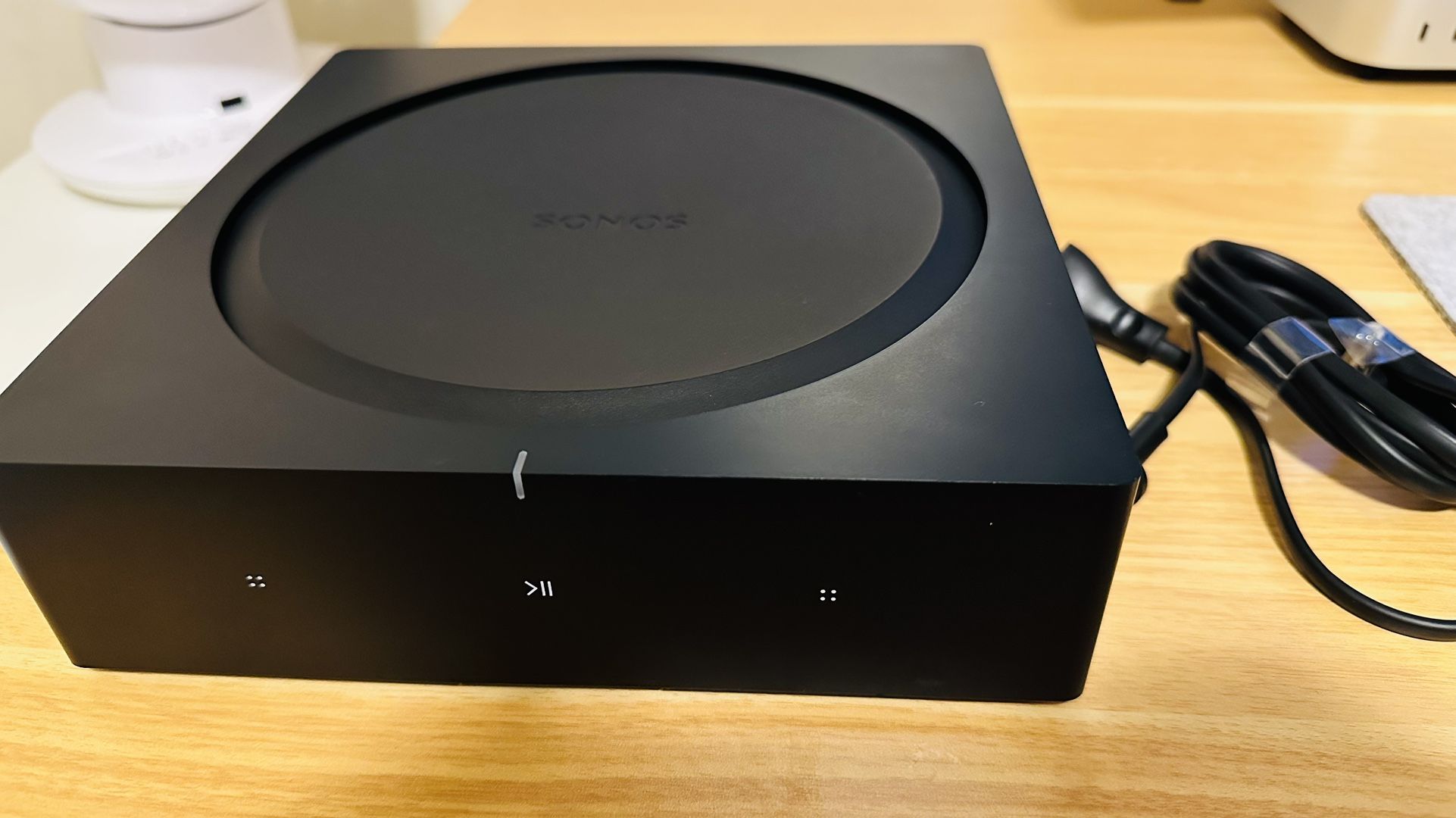 Sonos Amp Latest Model in Great Condition
